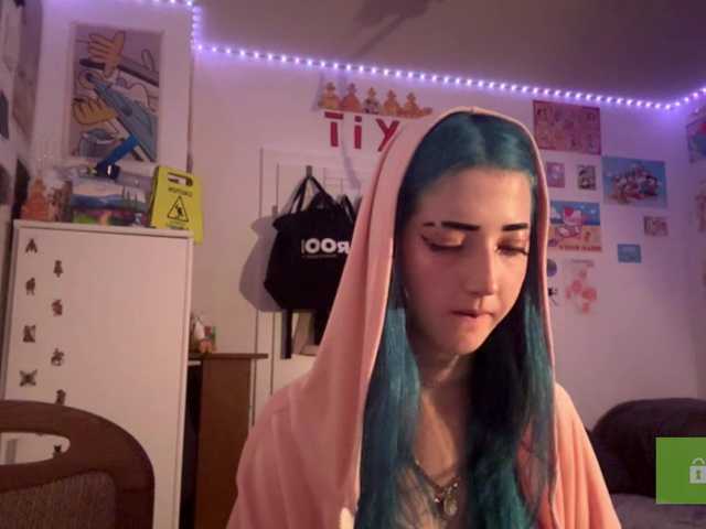 karolinawild live cam on BongaCams