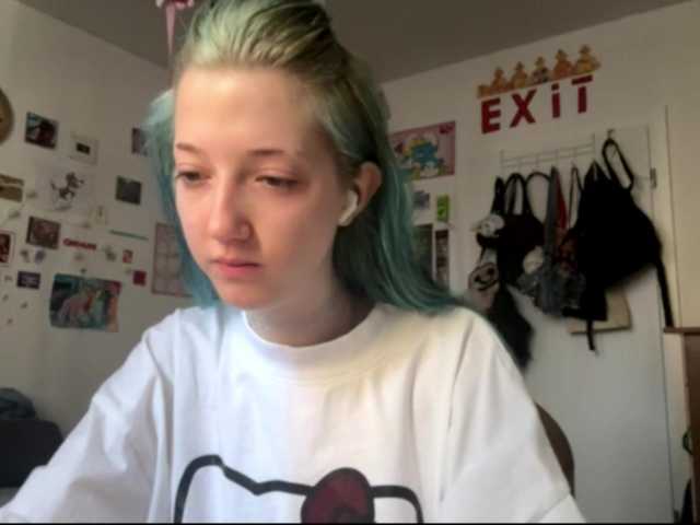 karolinawild live cam on BongaCams