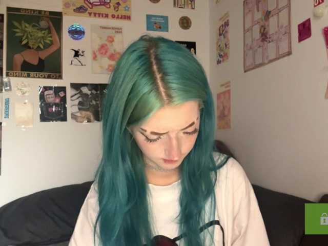karolinawild live cam on BongaCams