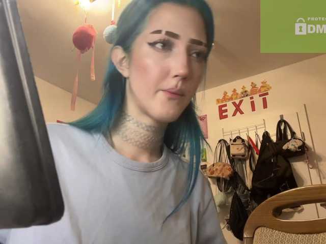 karolinawild live cam on BongaCams