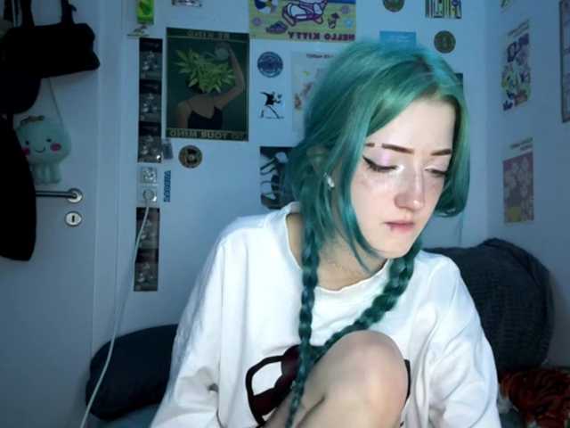 karolinawild live cam on BongaCams