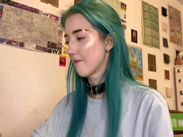 karolinawild live cam on BongaCams