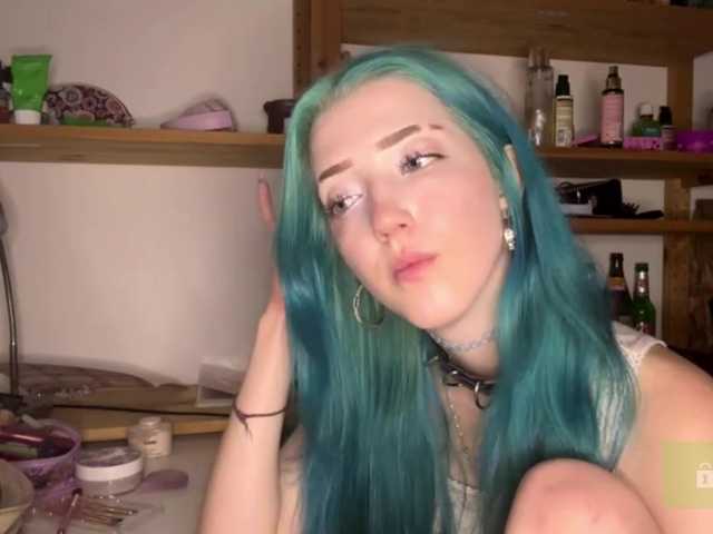karolinawild live cam on BongaCams