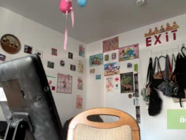 karolinawild live cam on BongaCams
