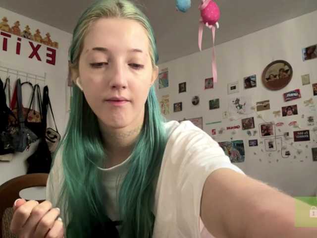 karolinawild live cam on BongaCams