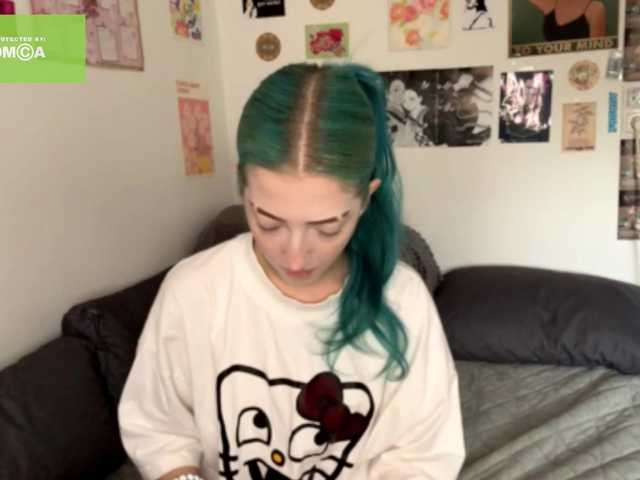 karolinawild live cam on BongaCams