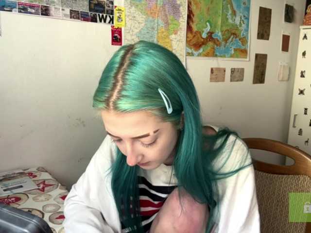 karolinawild live cam on BongaCams