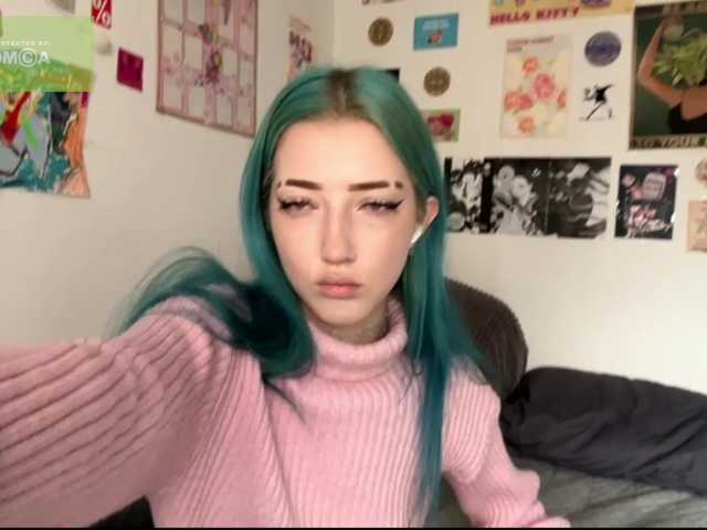 karolinawild live cam on BongaCams