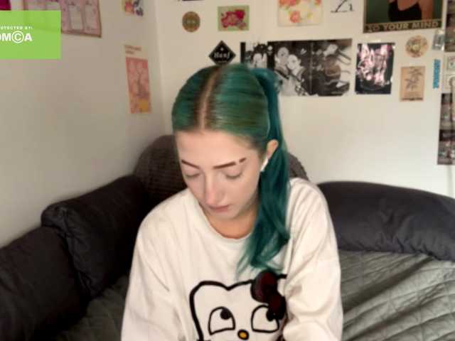 karolinawild live cam on BongaCams