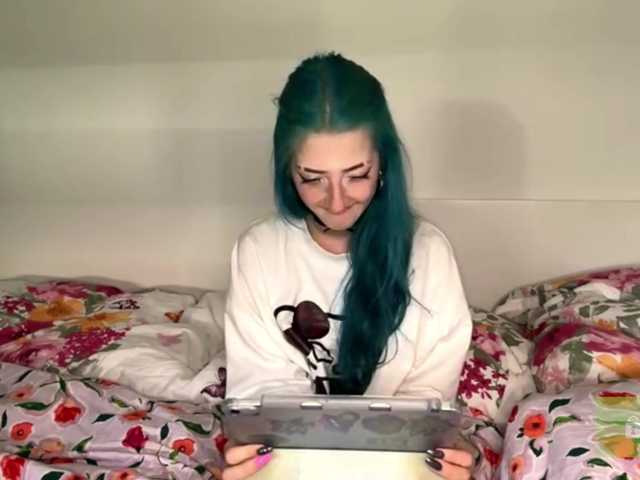 karolinawild live cam on BongaCams