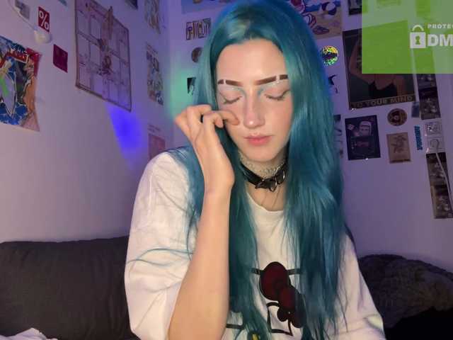 karolinawild live cam on BongaCams