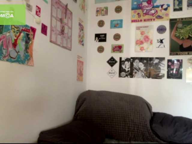 karolinawild live cam on BongaCams