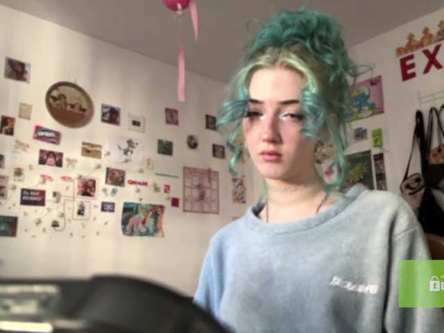 karolinawild live cam on BongaCams