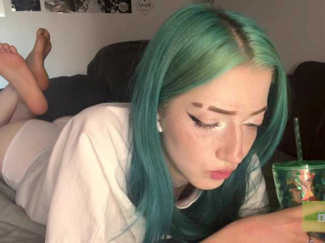 karolinawild live cam on BongaCams