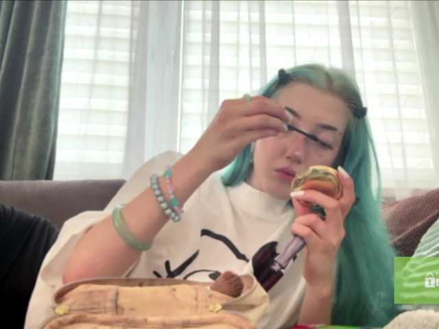 karolinawild live cam on BongaCams