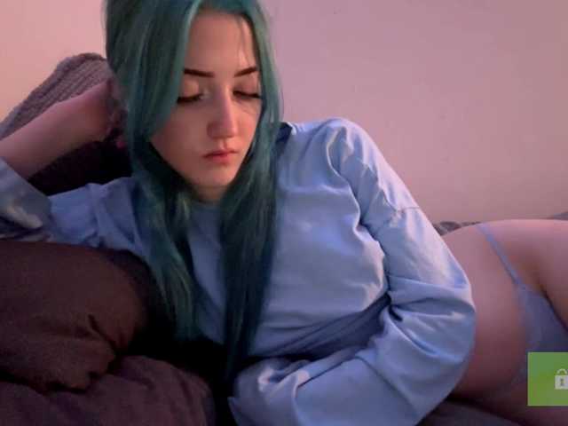 karolinawild live cam on BongaCams
