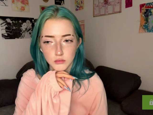 karolinawild live cam on BongaCams