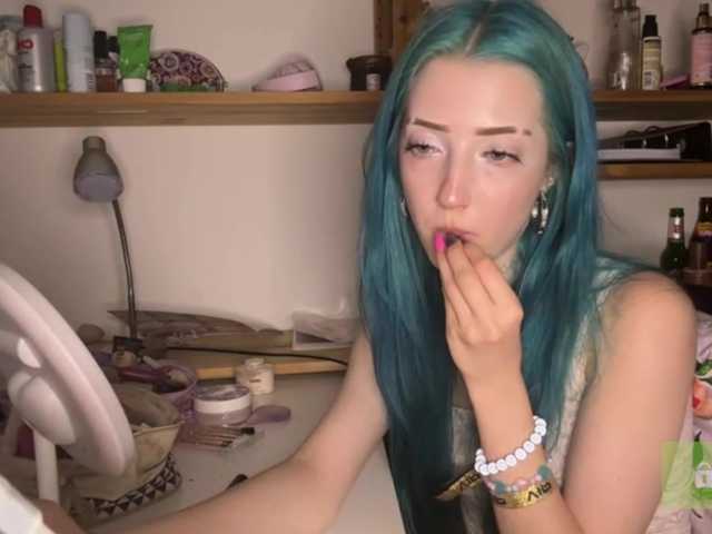 karolinawild live cam on BongaCams