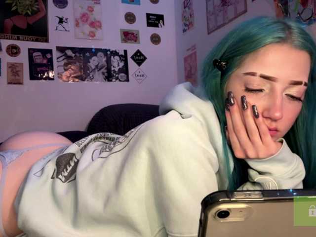 karolinawild live cam on BongaCams