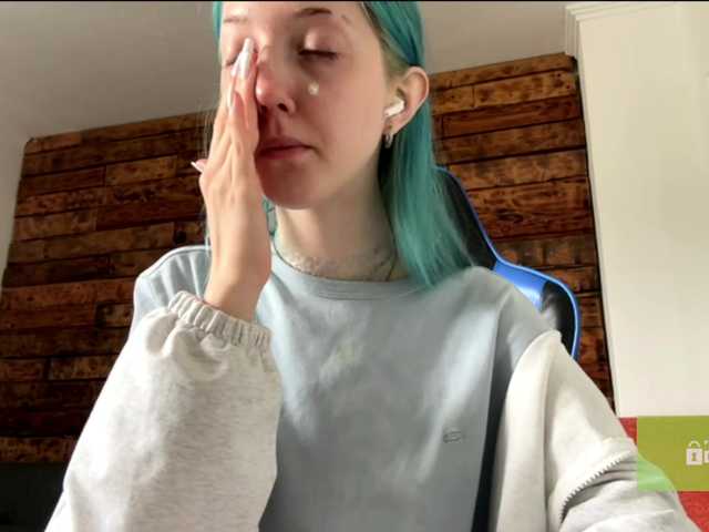 karolinawild live cam on BongaCams