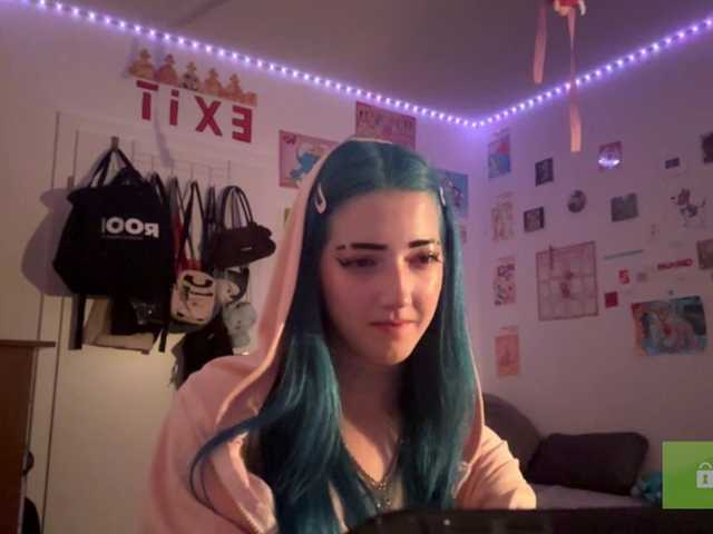 karolinawild live cam on BongaCams