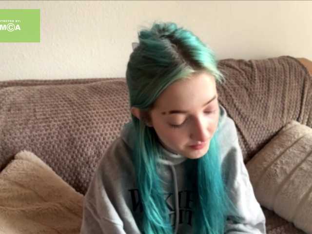 karolinawild live cam on BongaCams