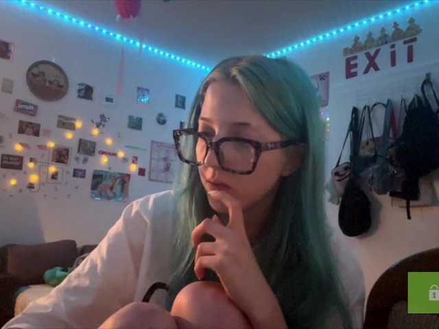 karolinawild live cam on BongaCams