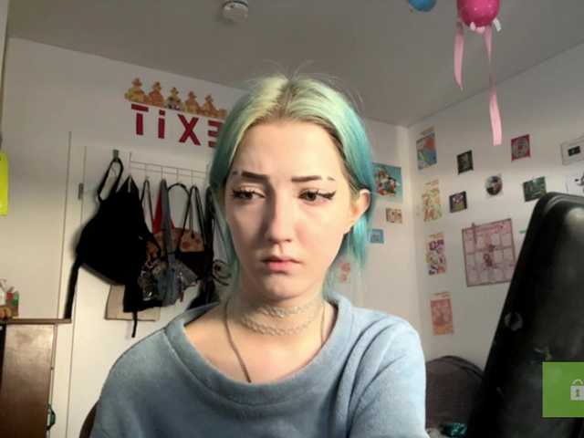 karolinawild live cam on BongaCams