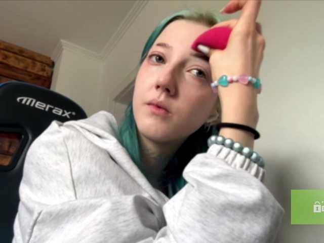 karolinawild live cam on BongaCams