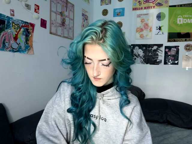 karolinawild live cam on BongaCams