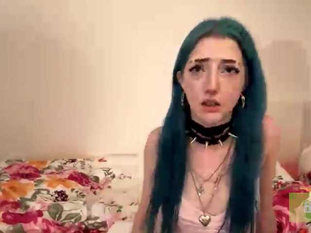 karolinawild live cam on BongaCams