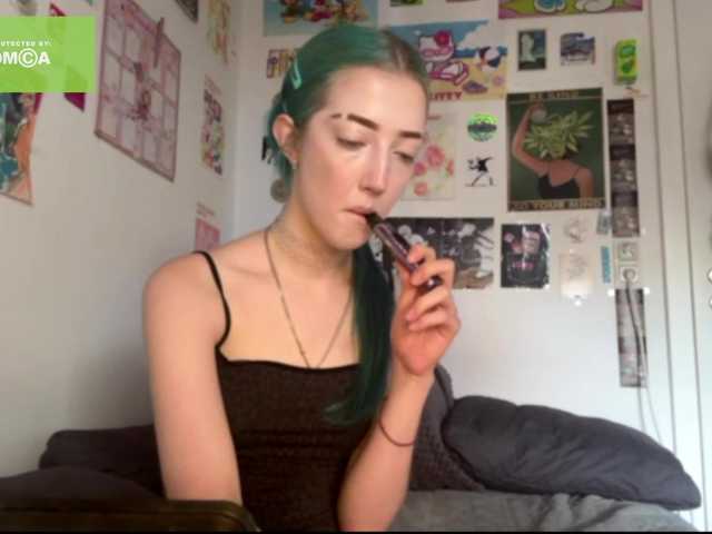 karolinawild live cam on BongaCams