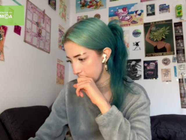 karolinawild live cam on BongaCams