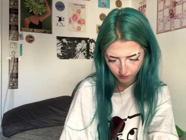 karolinawild live cam on BongaCams