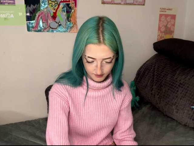karolinawild live cam on BongaCams