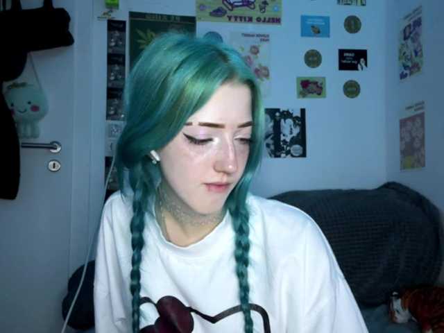 karolinawild live cam on BongaCams