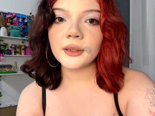 PhiaMoon live cam on BongaCams