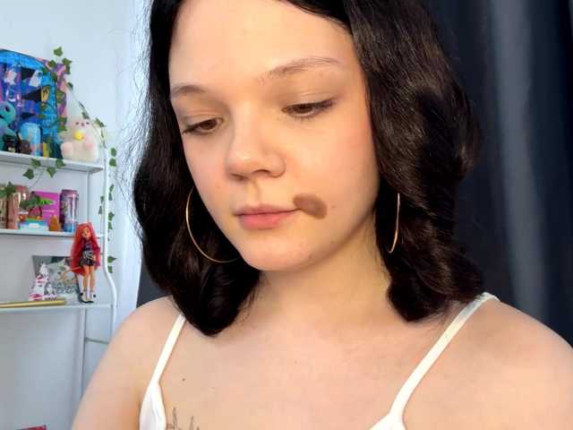PhiaMoon live cam on BongaCams