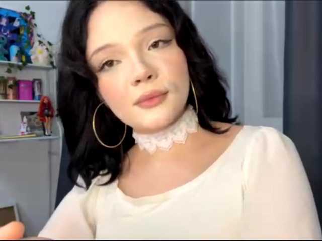 PhiaMoon live webcam show