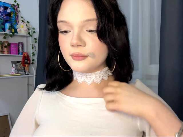 PhiaMoon live cam on BongaCams