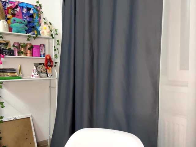 PhiaMoon live cam on BongaCams