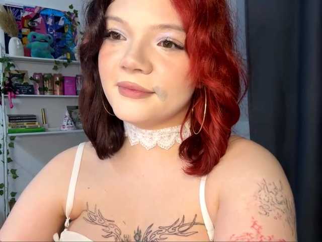 PhiaMoon live cam on BongaCams