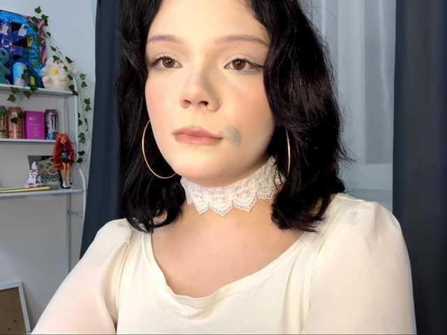 PhiaMoon live cam on BongaCams