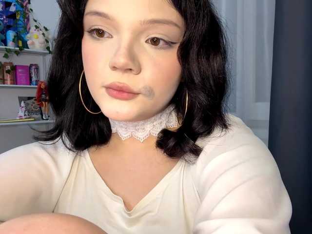 PhiaMoon live cam on BongaCams