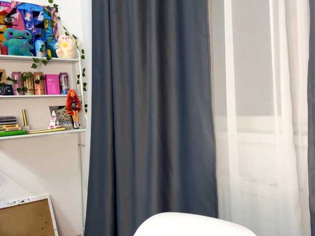 PhiaMoon live cam on BongaCams