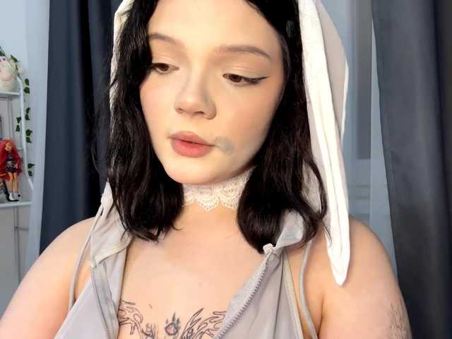 PhiaMoon live cam on BongaCams