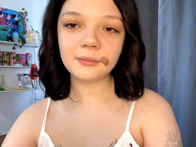PhiaMoon live cam on BongaCams