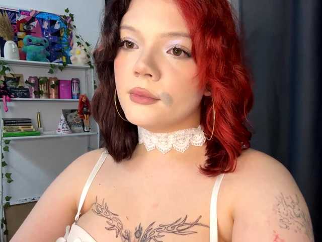 PhiaMoon live cam on BongaCams
