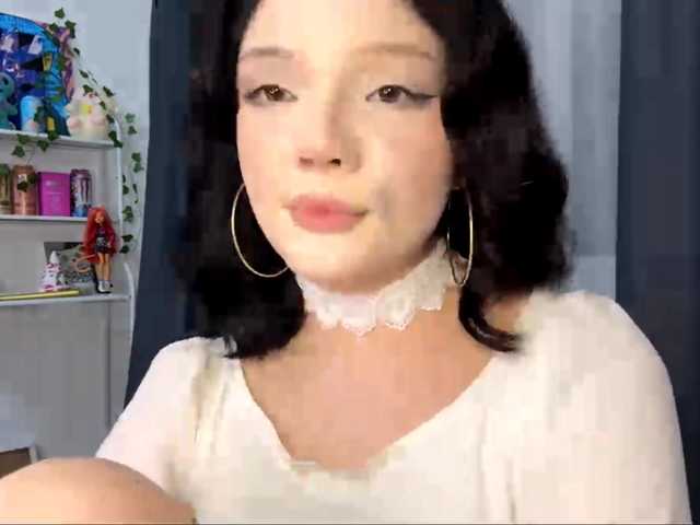 PhiaMoon live cam on BongaCams