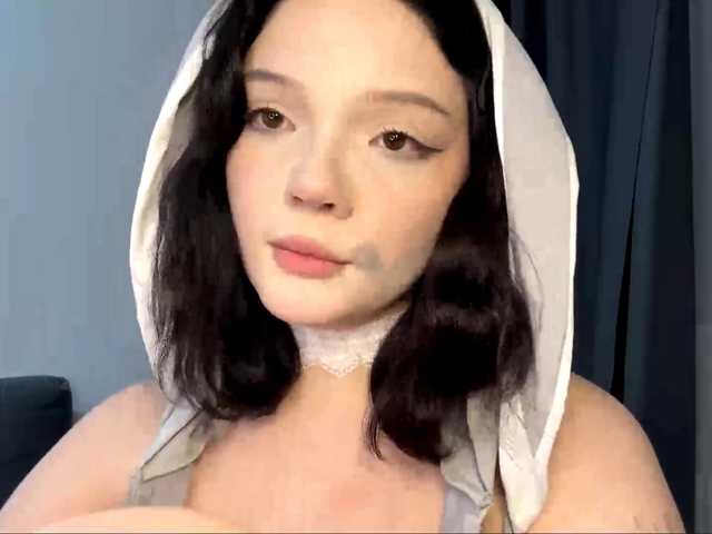 PhiaMoon live cam on BongaCams